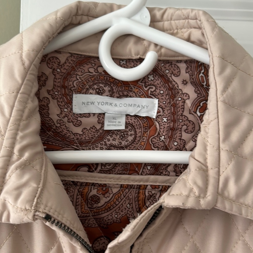 New York & Company Cream Quilted Puffer Jacket - Picture 5 of 7